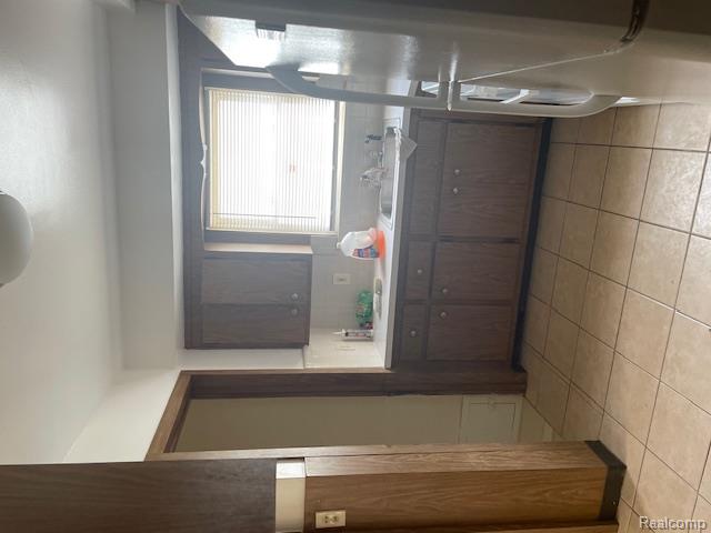 8645 Minock Street, Detroit, MI 48228 — Photo 11