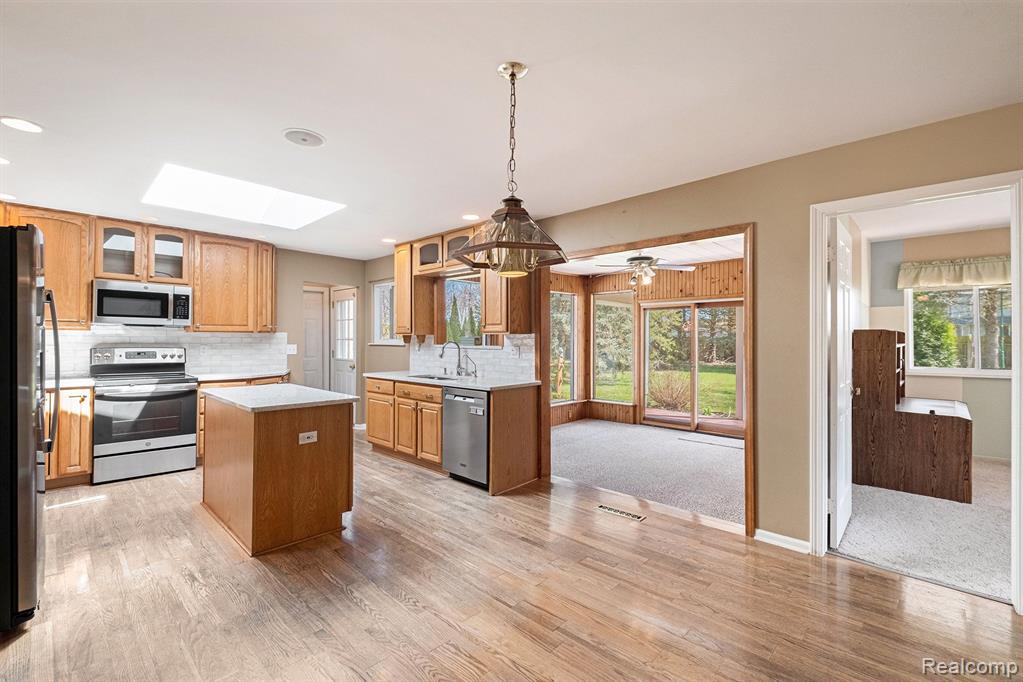 5537 VASSAR Road, Grand Blanc, MI 48439 — Photo 5
