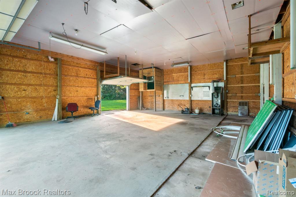 2165 Oakwood Road, Ortonville, MI 48462 — Photo 55