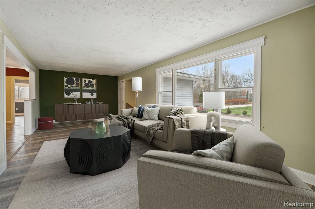 9014 GROVE Drive, Whitmore Lake, MI 48189 — Photo 4