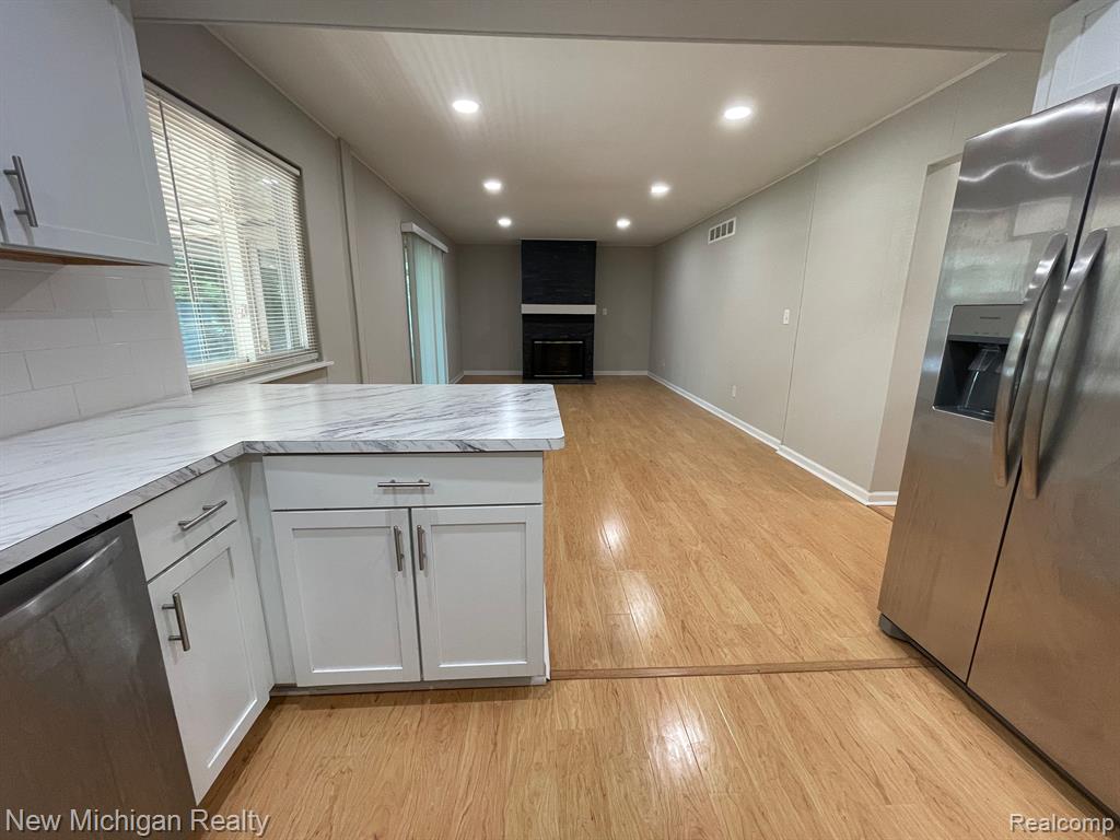 2427 CARRIAGE Way, Ypsilanti, MI 48197 — Photo 22