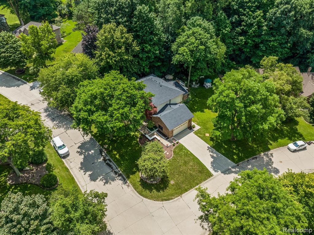 42063 Crestview Circle, Northville, MI 48168 — Photo 42