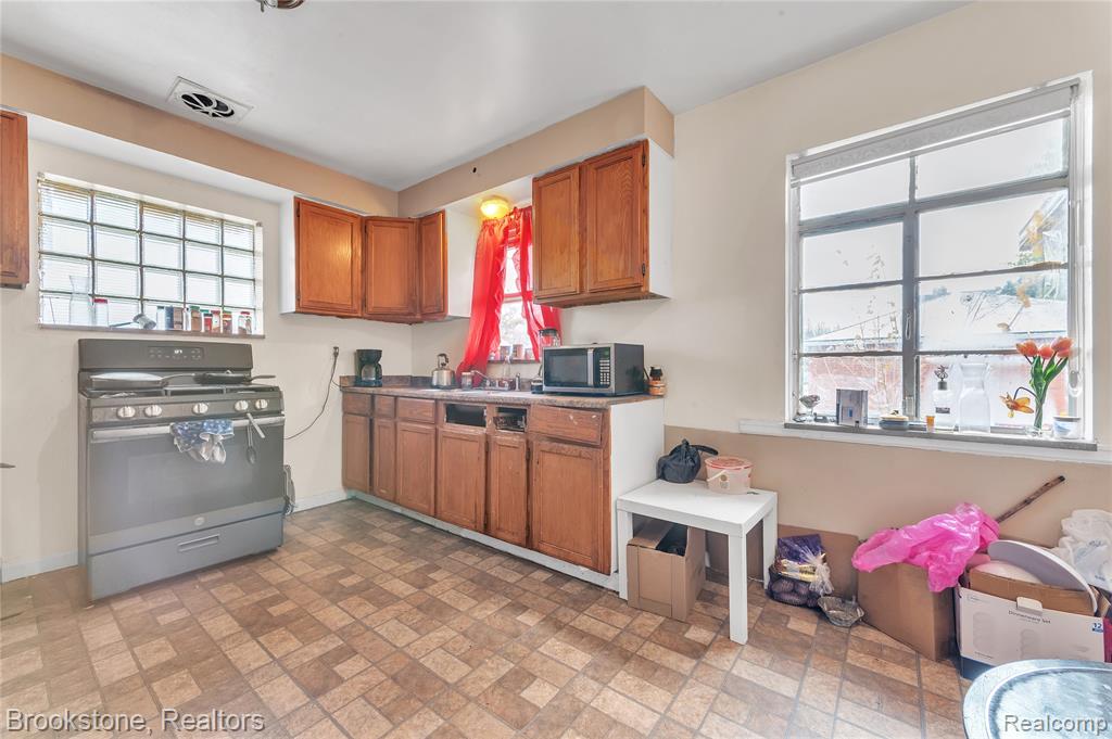 5801 Oakman Boulevard, Detroit, MI 48204 — Photo 26