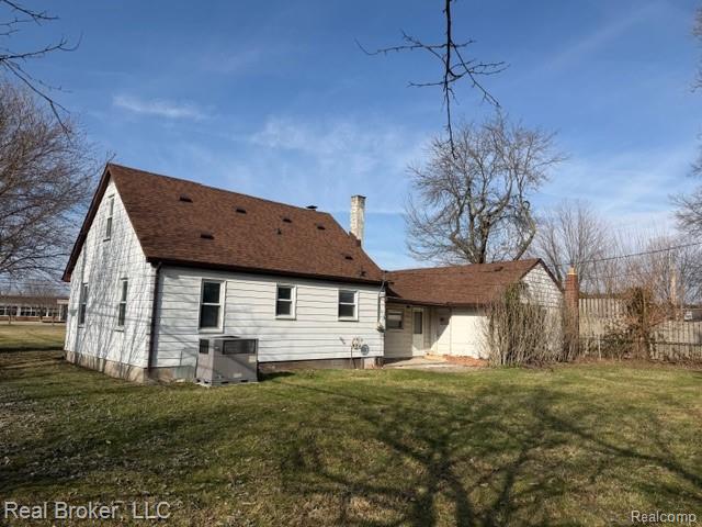 30221 Maplewood Street, Garden City, MI — Photo 3