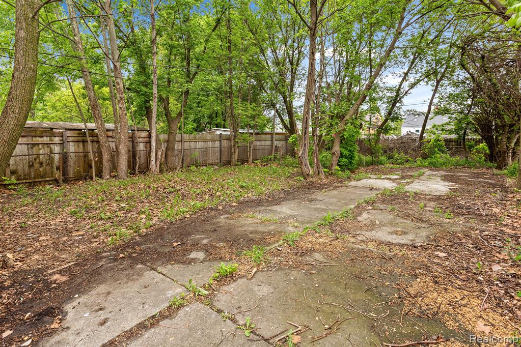 7344 WESTWOOD Street, Detroit, MI 48228 — Photo 26