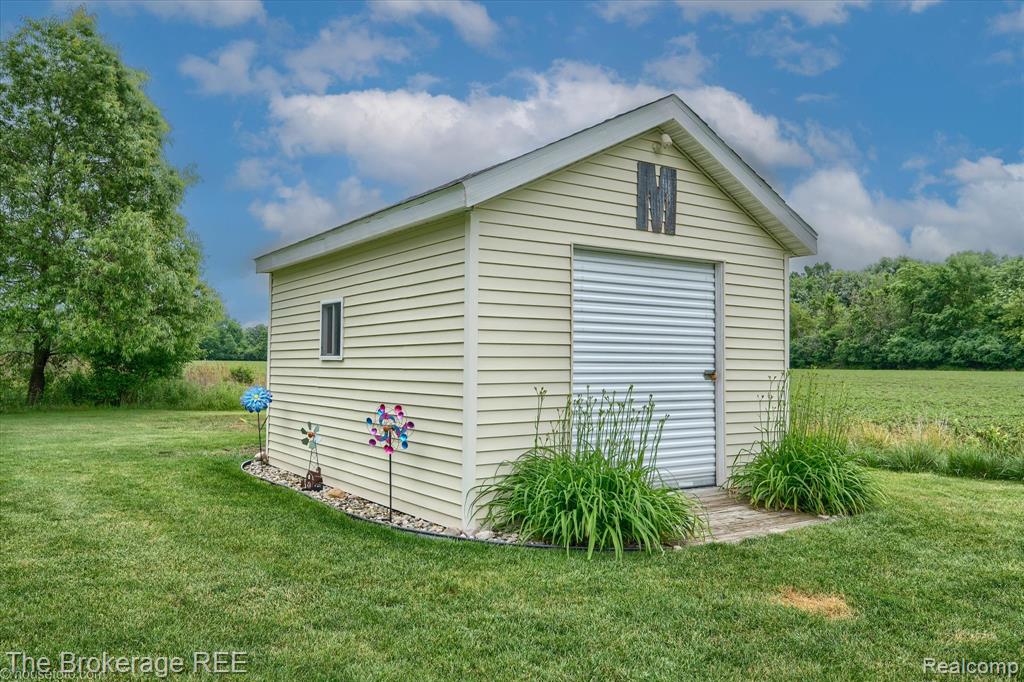 4432 N Belsay Road, Flint, MI 48506 — Photo 8