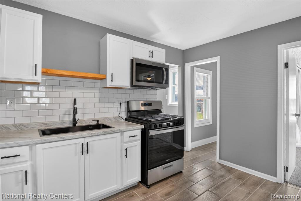 5864 N Harvey Street, Westland, MI — Photo 14