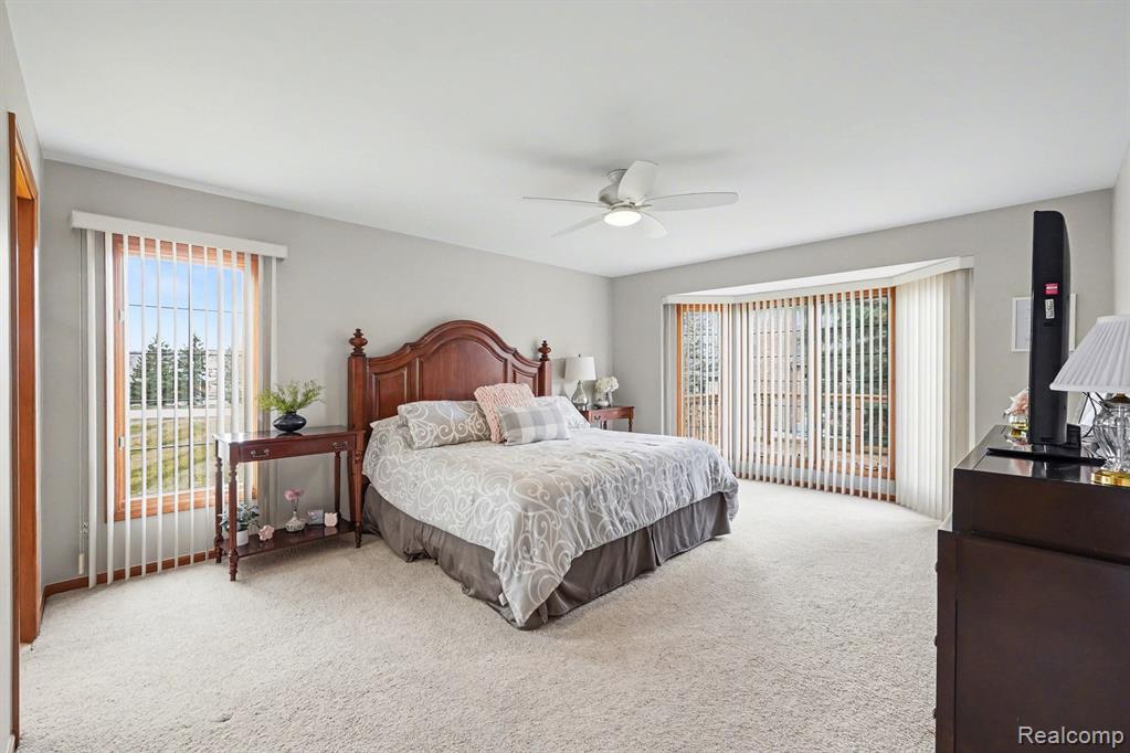 54568 Marissa Court, Utica, MI 48316 — Photo 14