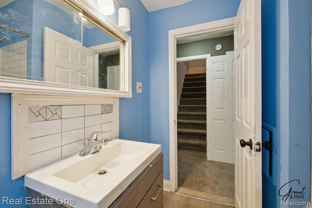 19439 W Chicago Street, Detroit, MI 48228 — Photo 22