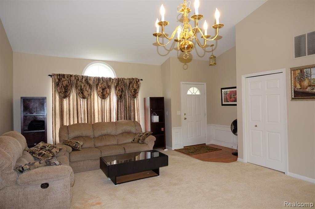 9653 Wexford Drive, Ypsilanti, MI 48198 — Photo 4