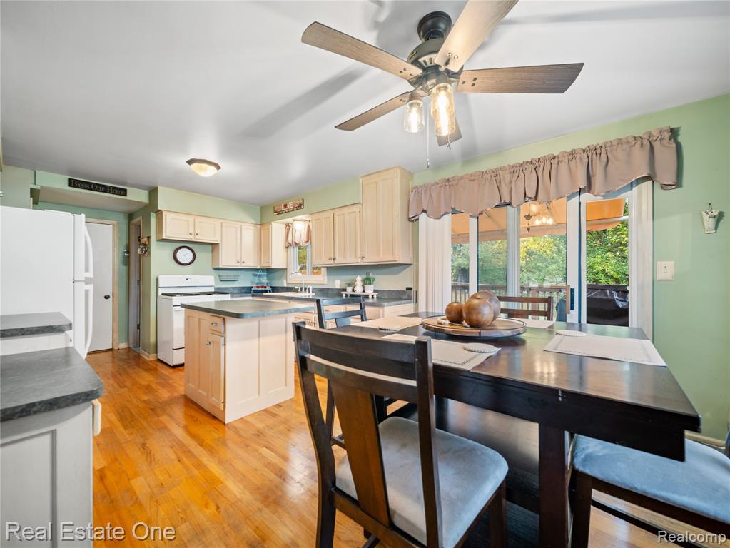 8789 Fieldcrest Drive, Brighton, MI 48116 — Photo 6