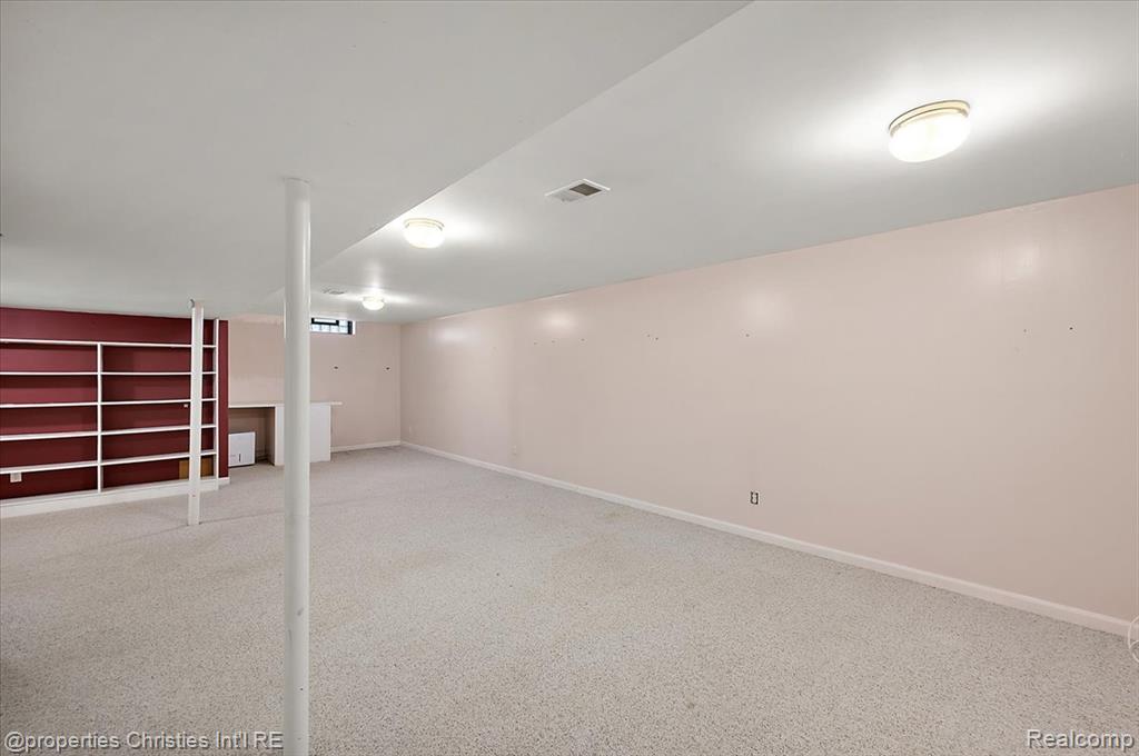 955 Rikki Ann, Wixom, MI 48393 — Photo 46