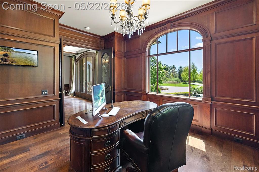 6250 Walnut Lake Road, West Bloomfield, MI 48323 — Photo 24