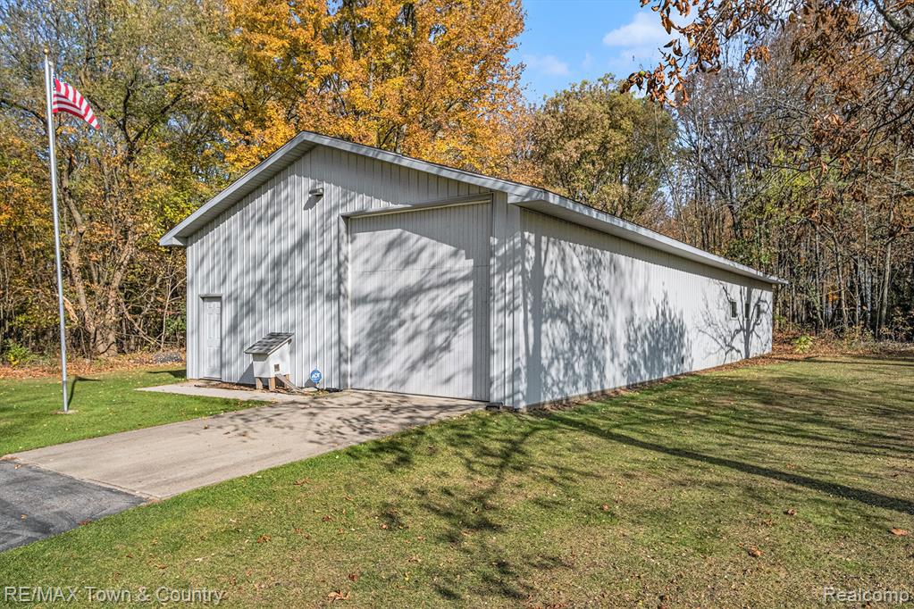 9072 N Linden Road, Clio, MI 48420 — Photo 5