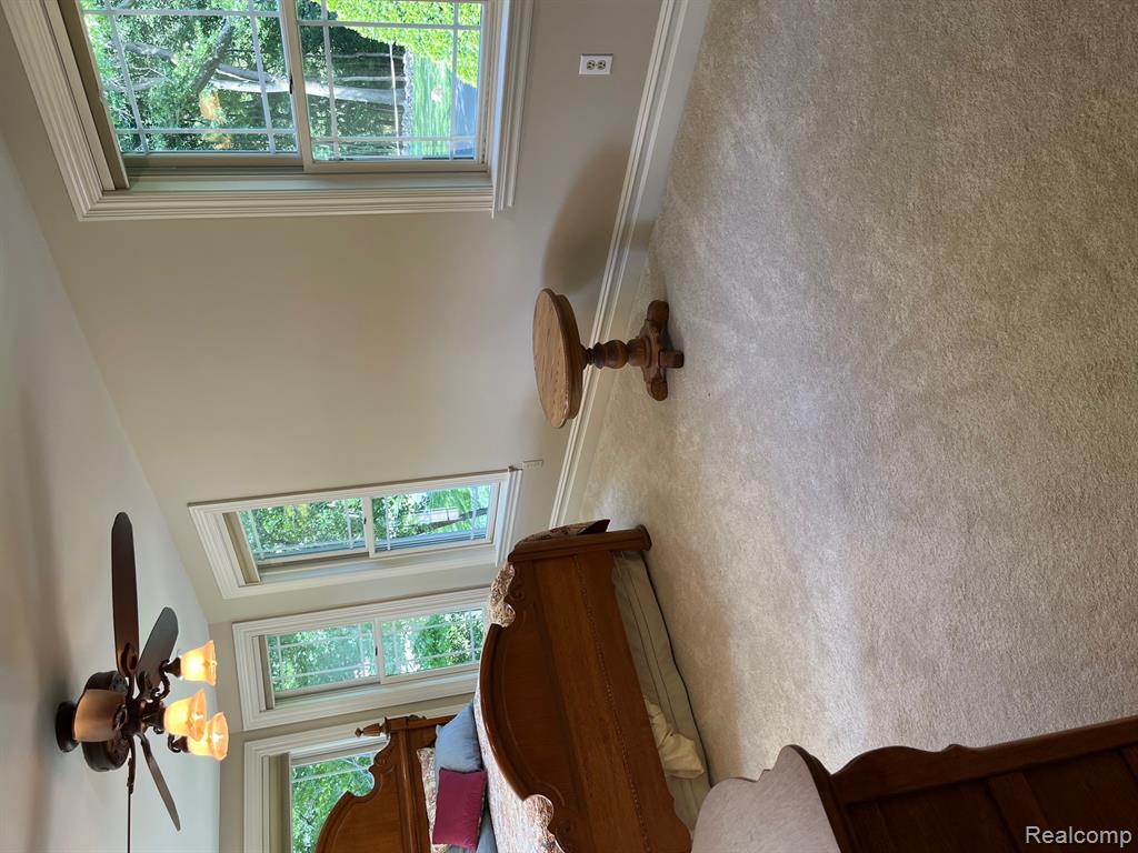 2888 Parkway Place, Hartland, MI 48353 — Photo 2