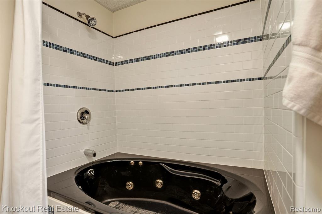 373 Block Street, Frankenmuth, MI 48734 — Photo 43