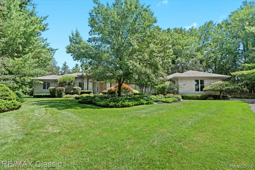 4160 Rolling Pines Court, Commerce Twp, MI 48382 — Photo 3