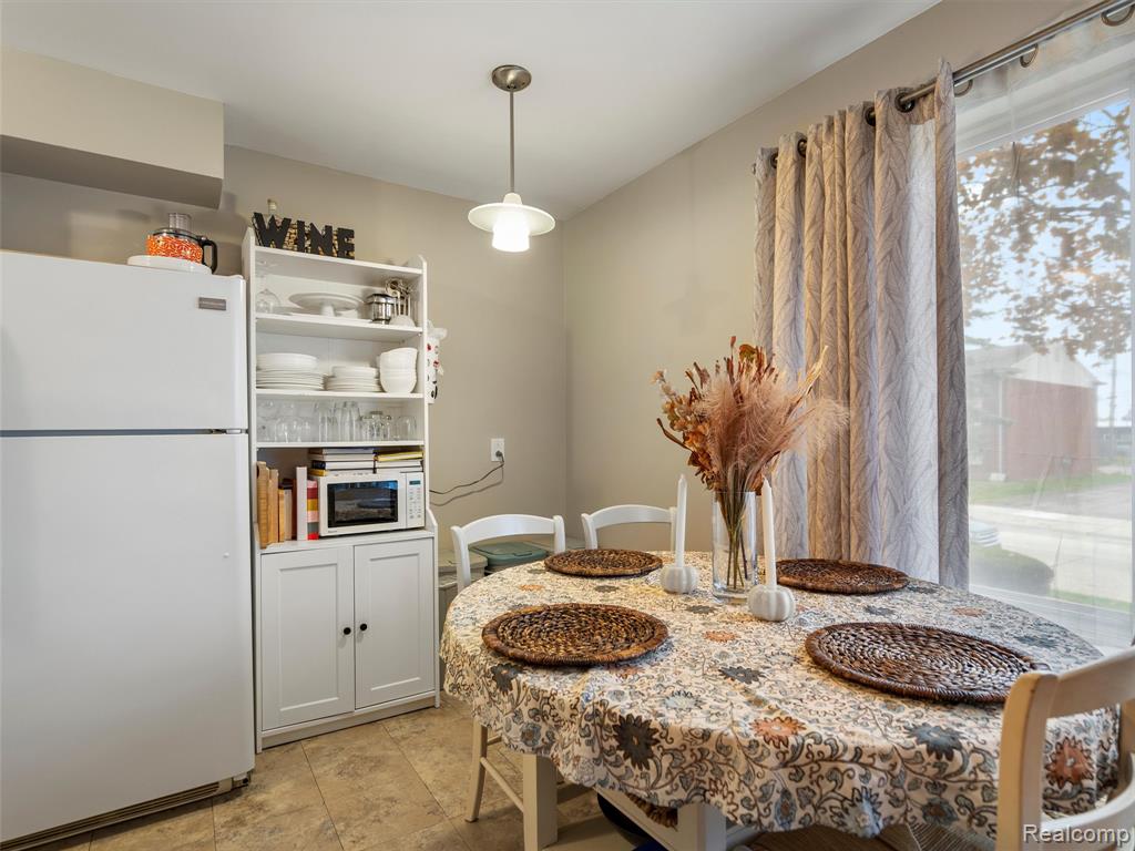 4910 Briarwood Avenue, A1, Royal Oak, MI 48073 — Photo 12