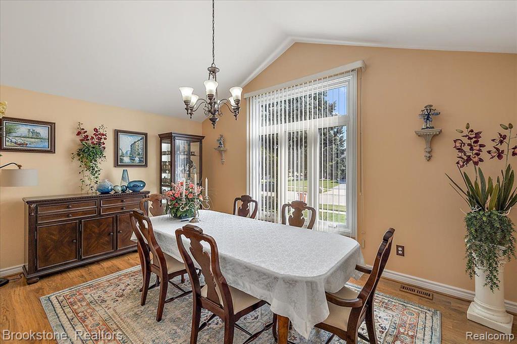 51161 BLUE SPRUCE Drive, Macomb, MI 48042 — Photo 16