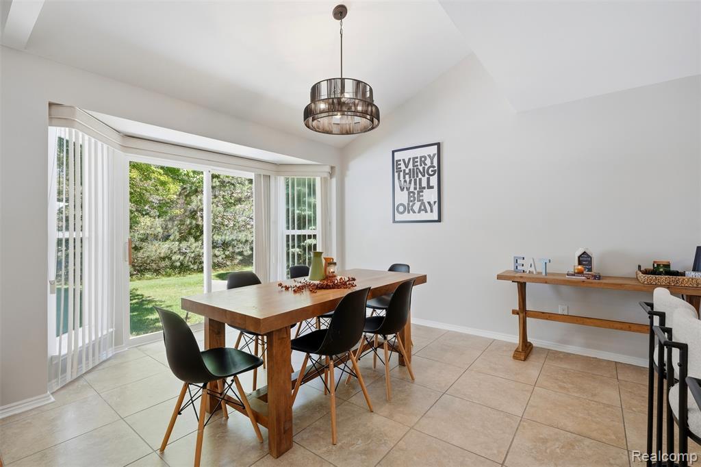 4421 Honeysuckle Drive, Sterling Heights, MI 48314 — Photo 12