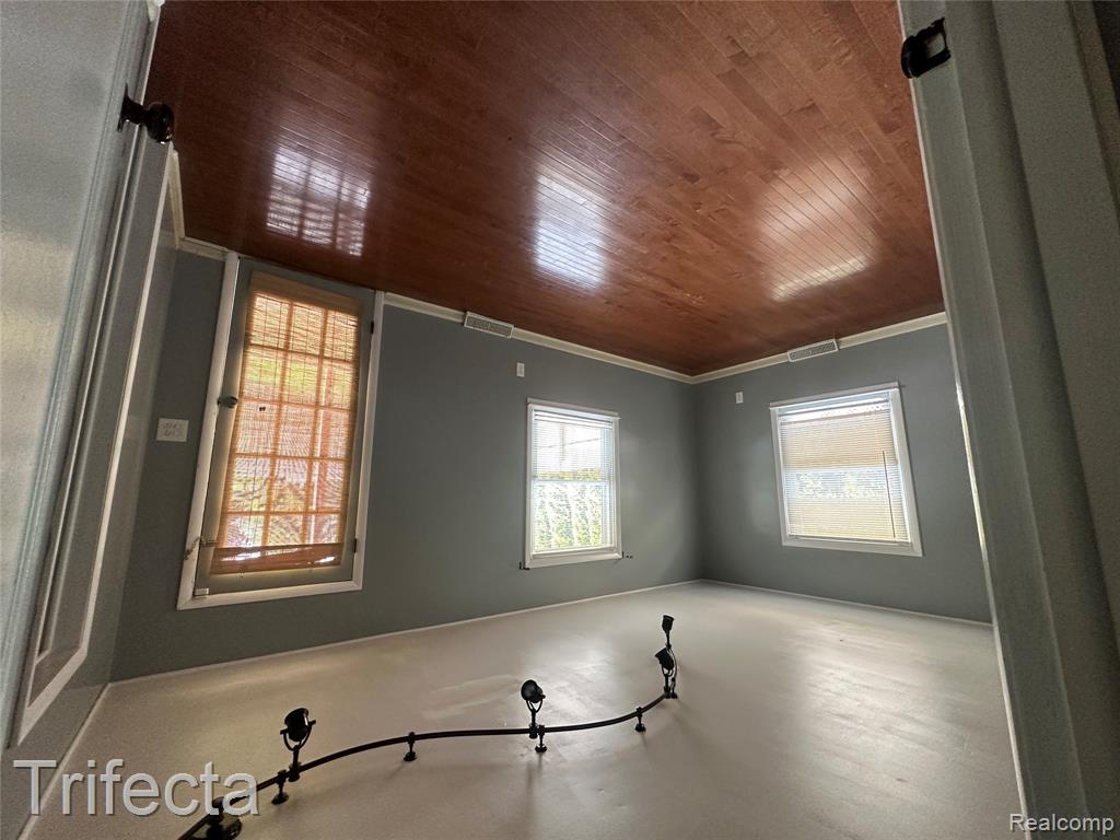 23930 21 Mile Road, Macomb, MI 48042 — Photo 7