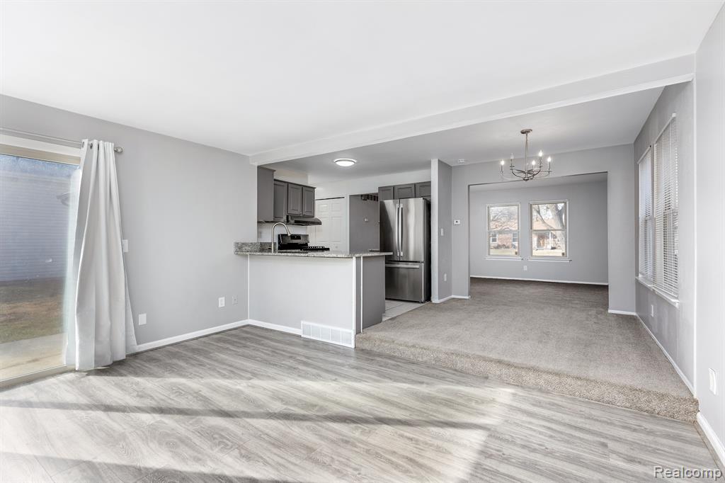 41421 AYRSHIRE Drive, Canton, MI 48188 — Photo 10