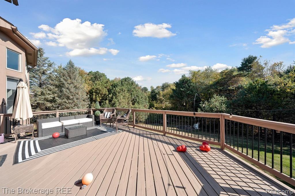 8000 Barrington Lane, Clarkston, MI 48348 — Photo 8