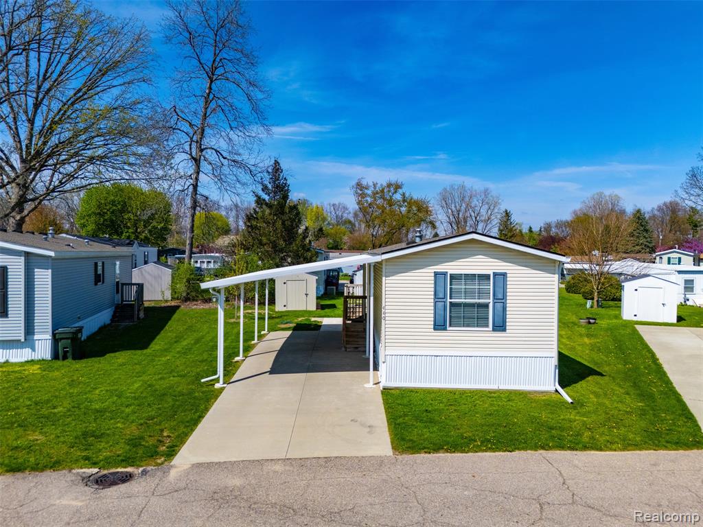 440 Flamingo Street, Rochester Hills, MI 48309 — Photo 25
