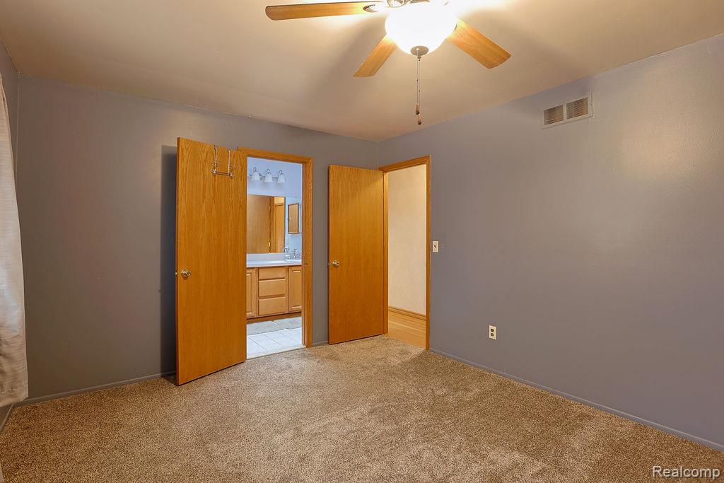 43428 Hartwick Drive, Sterling Heights, MI 48313 — Photo 15