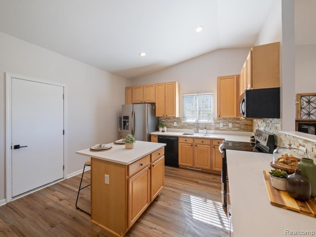 7184 PAMELA Drive, Ypsilanti, MI 48197 — Photo 11