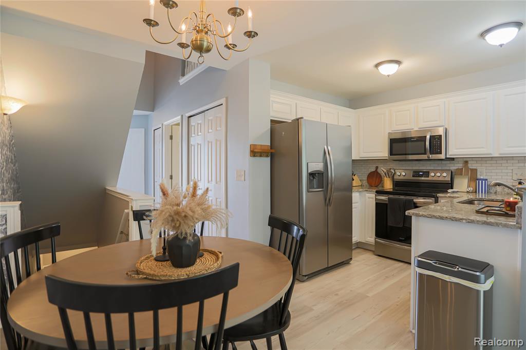 50578 Woodbury Drive, New Baltimore, MI 48047 — Photo 5
