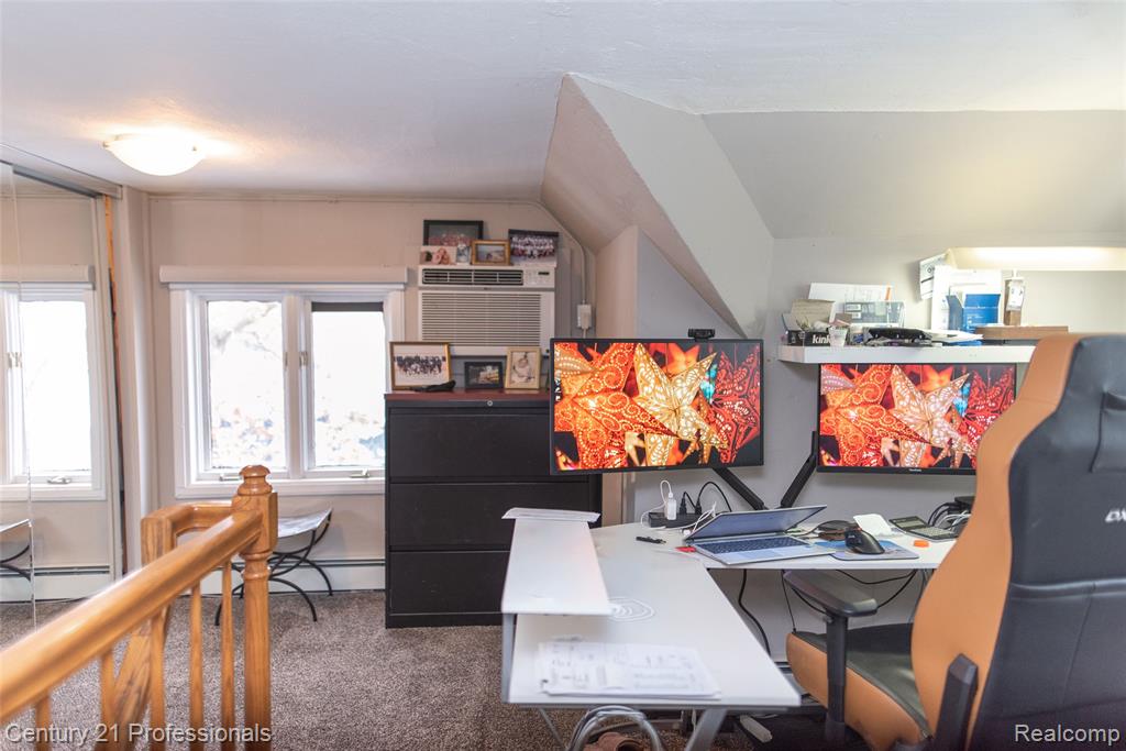 910 W Pine Tree Road W, Lake Orion, MI 48362 — Photo 17