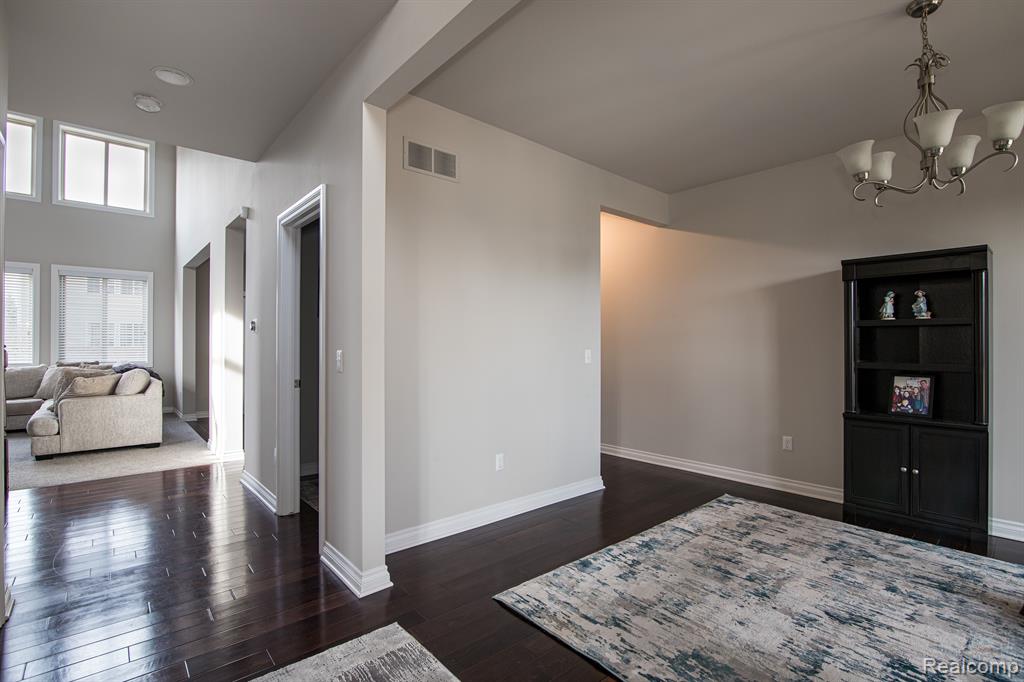 832 W BAY SHORE Drive, Oxford, MI 48371 — Photo 3