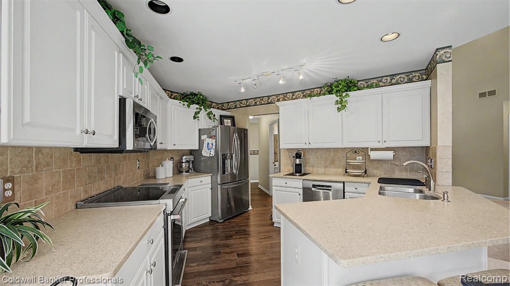 6400 Copper Creek Drive W, Washington, MI — Photo 21