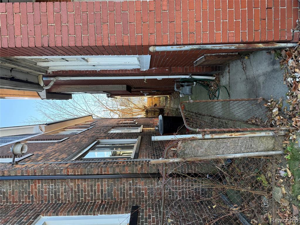 3883 Garland Street, Detroit, MI 48214 — Photo 3