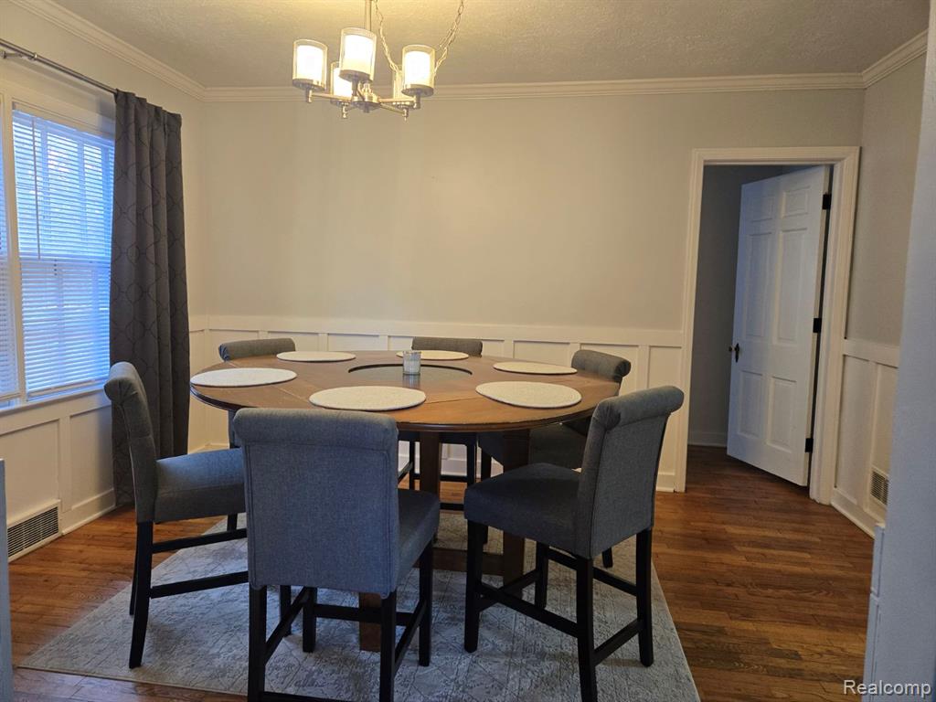423 Bailey Street, East Lansing, MI 48823 — Photo 12