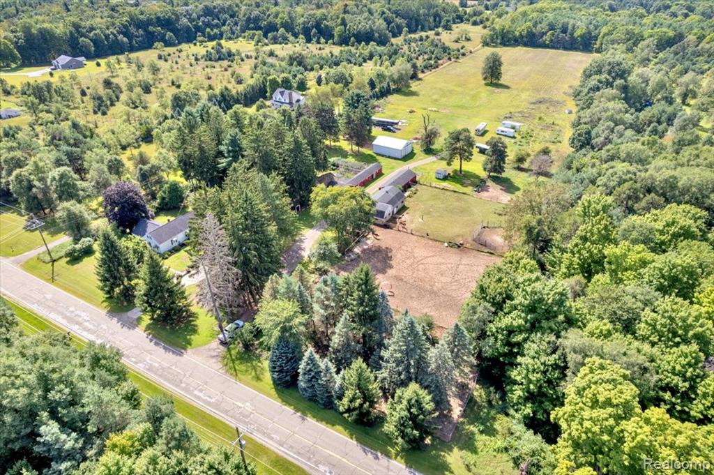 1381 Roods Lake Road, Lapeer, MI 48446 — Photo 36