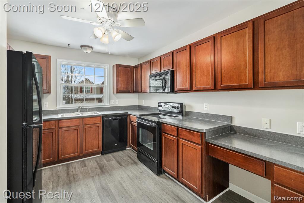 6252 Cheshire Park Drive, Clarkston, MI — Photo 12
