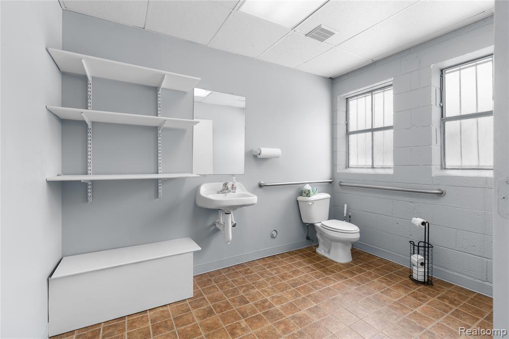 9857-9861 Reeck Road, Allen Park, MI 48101 — Photo 21