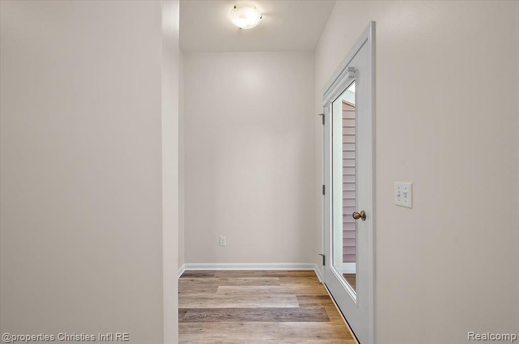 4953 Treeside Lane, Troy, MI 48098 — Photo 34