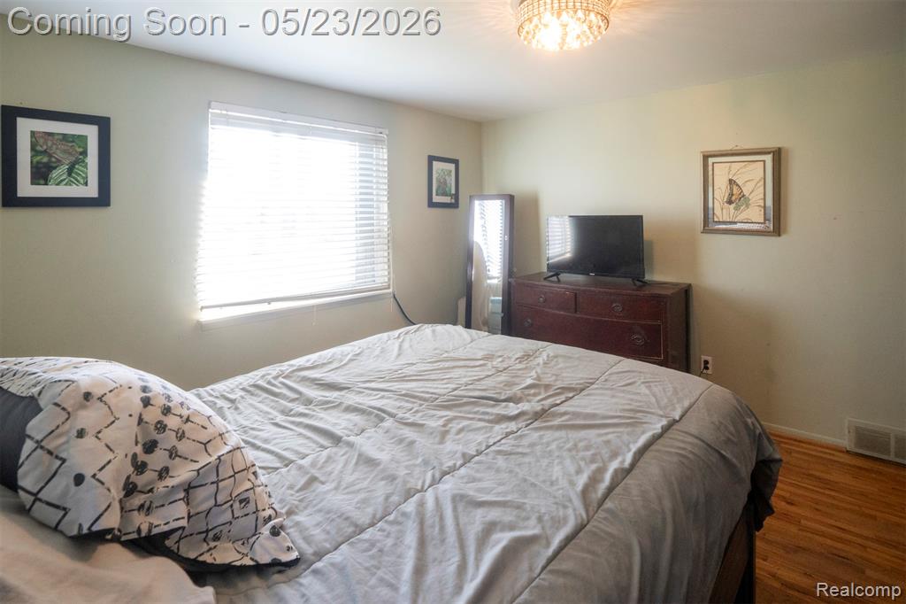 530 Sheffield Drive, Madison Heights, MI 48071 — Photo 43