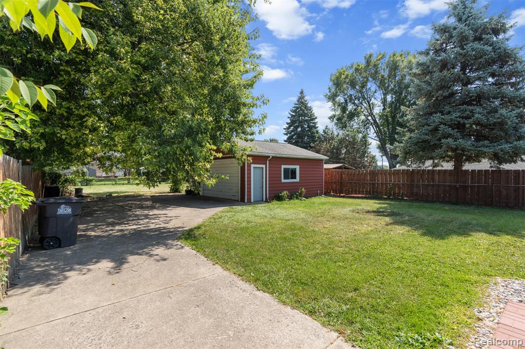 9381 Pardee Road, Taylor, MI 48180 — Photo 23