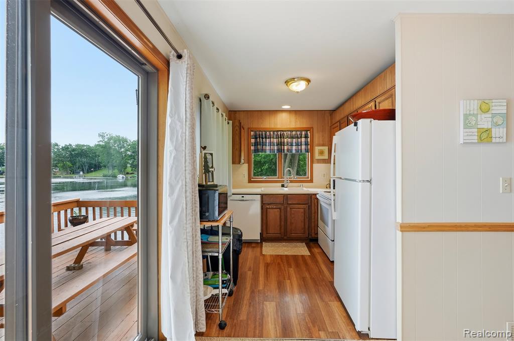 11044 Grand River Avenue, Brighton, MI 48116 — Photo 13