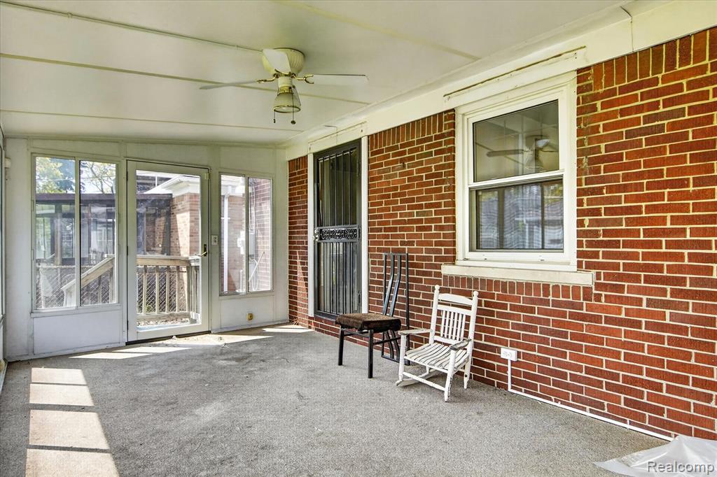 5727 E OUTER Drive, Detroit, MI 48234 — Photo 17