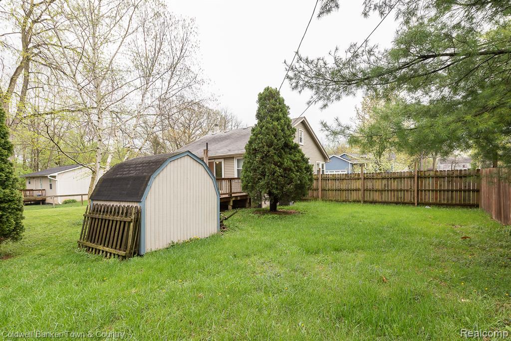 333 FAIRMOUNT Street, Whitmore Lake, MI 48189 — Photo 41