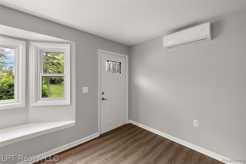 41400 Utica Road, Sterling Heights, MI 48313 — Photo 16