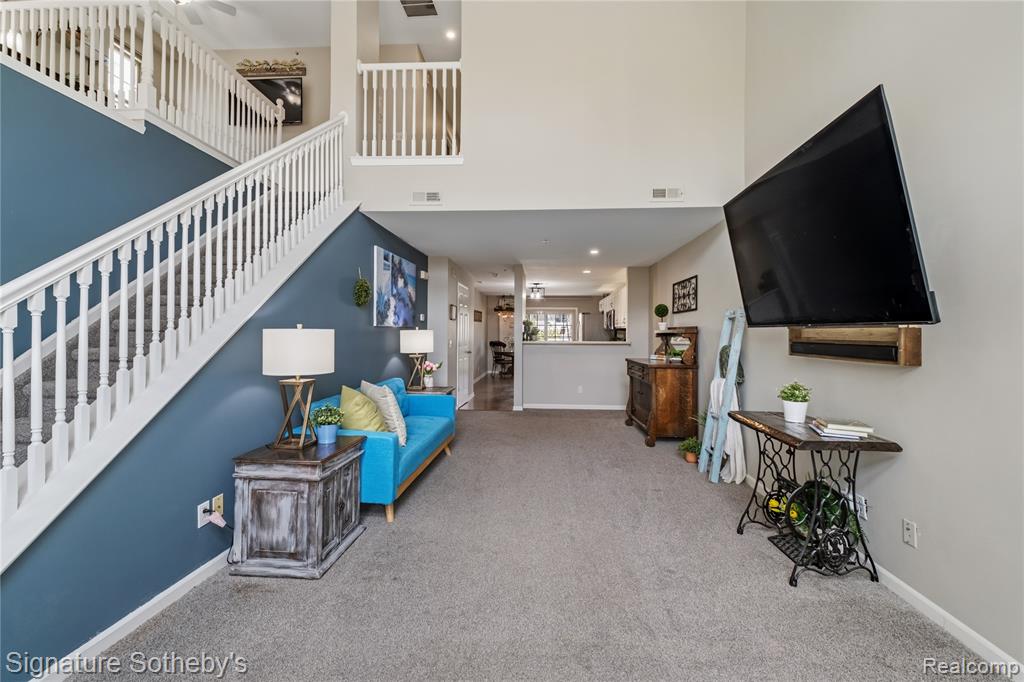 601 Village Lane, Milford, MI 48381 — Photo 14