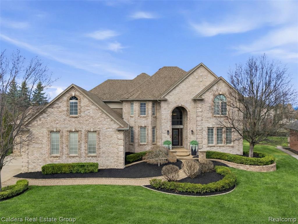 7219 Vista Drive, Shelby Twp, MI 48316