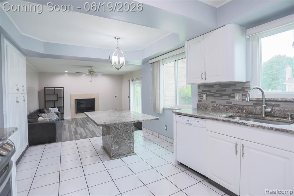 4788 Bloomfield Drive, Sterling Heights, MI 48310 — Photo 16
