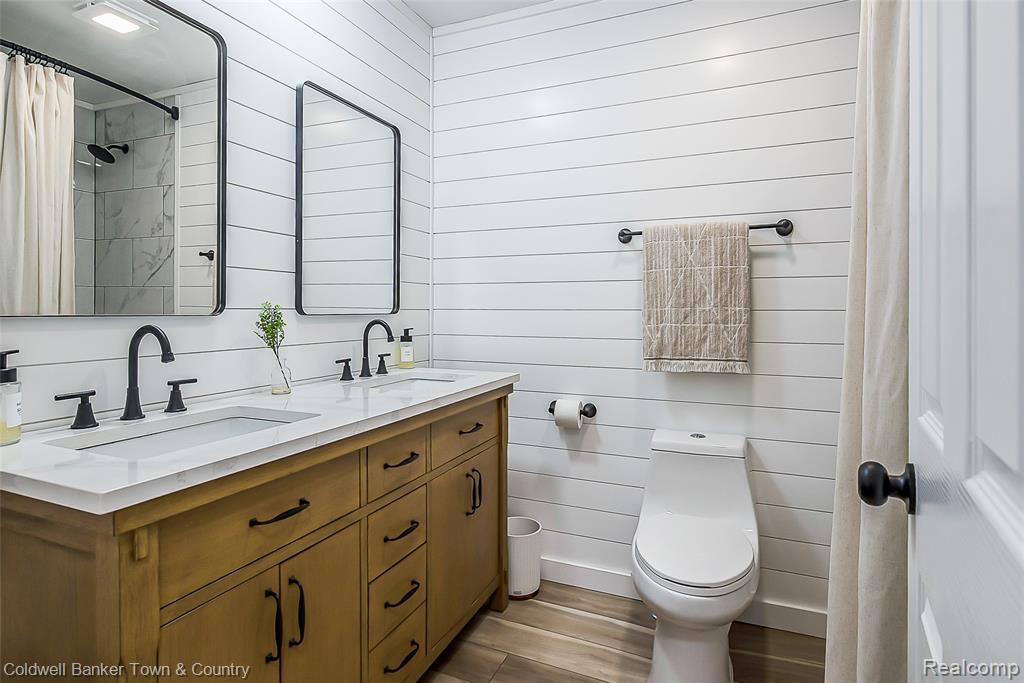 4225 N Tipsico Lake Road, Hartland, MI 48353 — Photo 21